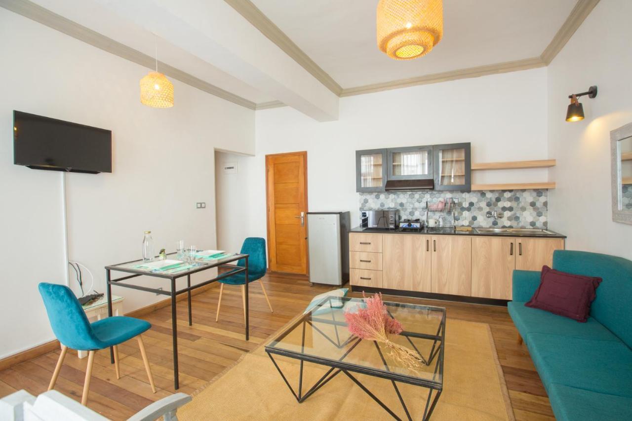 Hasambarana Apparthotel Антананариву Экстерьер фото