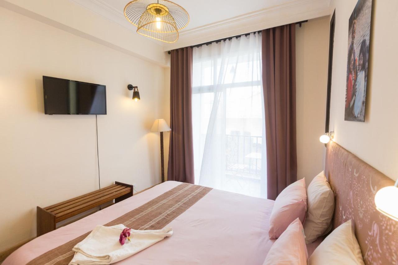 Hasambarana Apparthotel Антананариву Экстерьер фото
